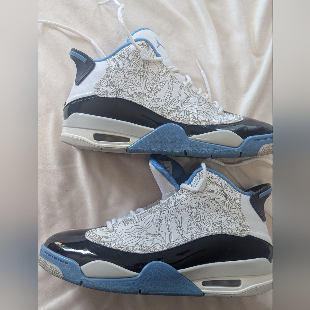 Nike Athletic Shoes - White, Black, Blue